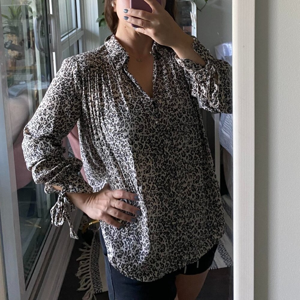FREE PEOPLE Leopard Print Long Sleeves Button Down Blouse Size S